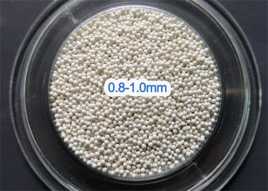 65 ज़िरकोनियम सिरेमिक पीस बॉल्स 0.6 - 0.8 मिमी आकार का सफेद / दूधिया सफेद रंग